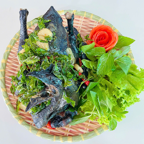 Gà Đen Hấp Lá Ớt