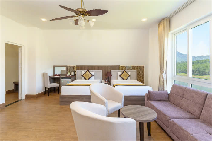 Premier Room
